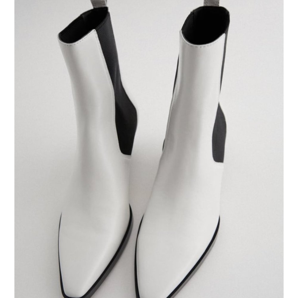 COPY - LEATHER HEELED ANKLE BOOTS